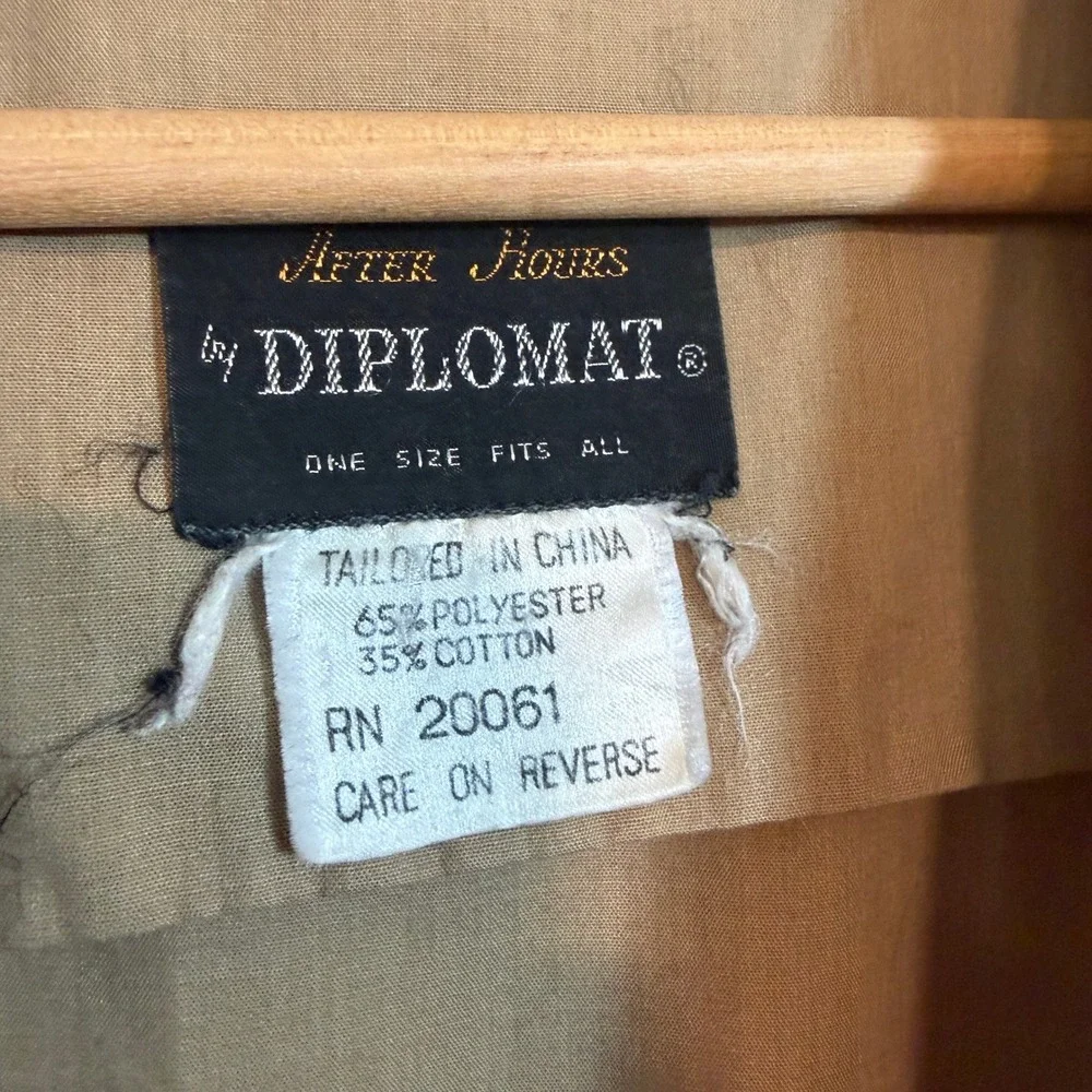 Diplomat very gently